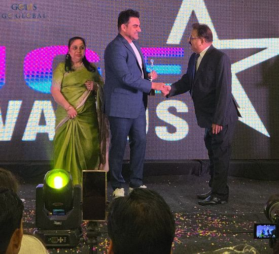 Go-Global Immigration Services Receives Universal Global Excellence Award!